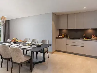 Six bedroom duplex apartment with pool