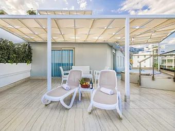 Deluxe Terrace Room With Jacuzzi
