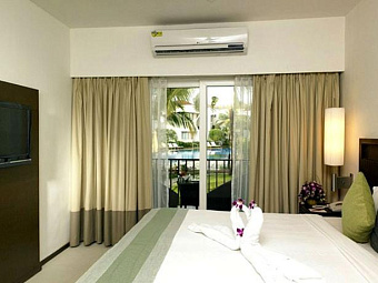 ROYAL ORCHID BEACH RESORT & SPA 4*