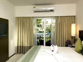 Отель ROYAL ORCHID BEACH RESORT & SPA 4*