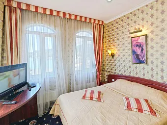Отель БРИСТОЛЬ 3*