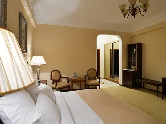 Отель GREEN HOUSE 4*