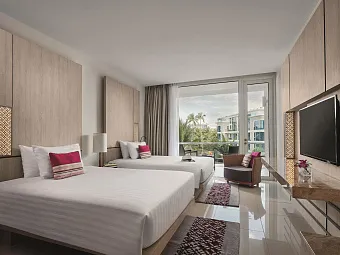  Отель SPLASH BEACH RESORT PHUKET 5*
