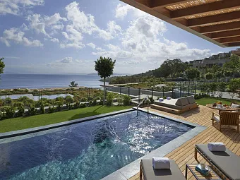 Suite sea view with private pool