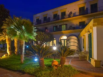 Отель PUNTA DEL SOLE TERME HOTEL 4*