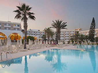   LOUIS PHAETHON BEACH 4*