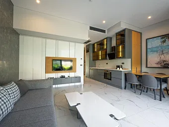 THE NORM COLLECTION DOOR'A 5*