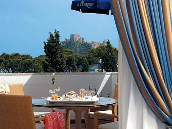 Отель IL MORESCO 5*