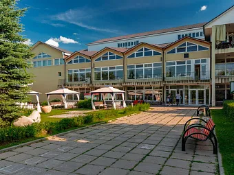 ФОРЕСТА ФЕСТИВАЛЬ ПАРК 4*, Ресторанный комплекс.