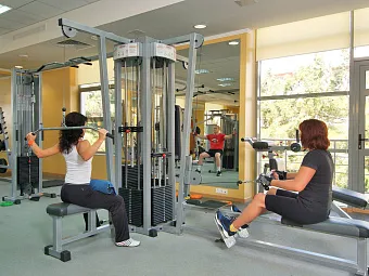 Краснодарский край. Геленджик. Отель ПРИМОРЬЕ 4*. Тренажерный зал.