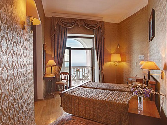 Курортный комплекс СОСНОВАЯ РОЩА 4*