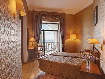 Крым. Ялта. п. Гаспра. Отель СОСНОВАЯ РОЩА 4*