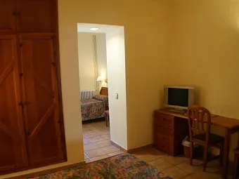 Отель PARIS ENCAMP 3*
