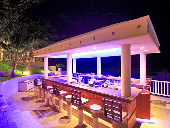 Отель GOLDEN PARNASSUS 5*