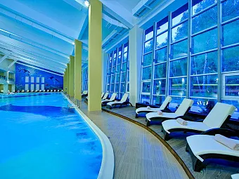 LES Art Resort 4*