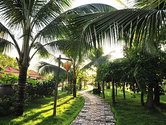Отель CHEZ CAROLE BEACH RESORT 3*