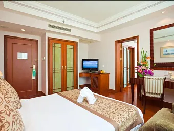 BAOHONG SANYA HOTEL 4*
