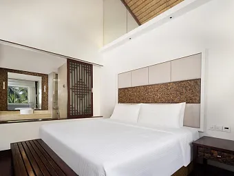 SWISSOTEL & GRANG MERCURE YALONG BAY 5*