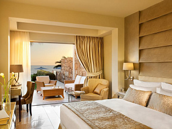 SANI ASTERIAS SUITES 5*