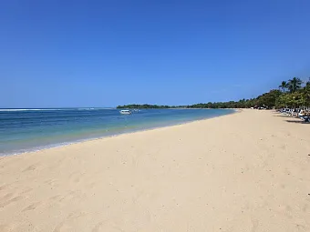 Отель NUSA DUA BEACH HOTEL & SPA 5*