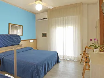 Отель LA BREZZA 3*