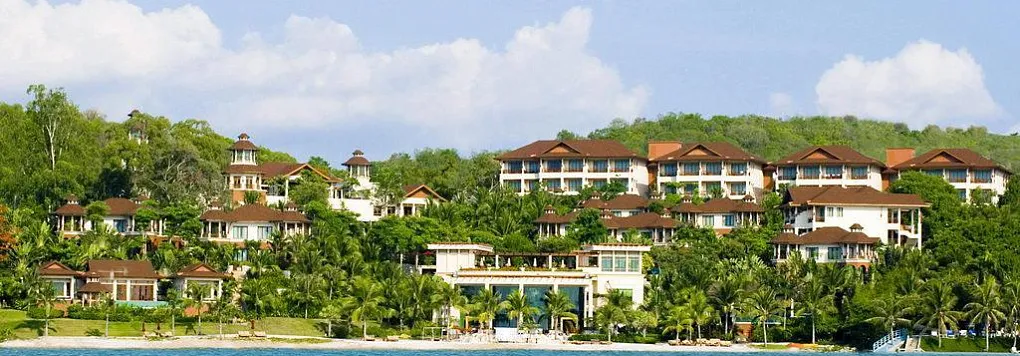 Отель SHERATON PATTAYA RESORT 5* - вид с моря.
