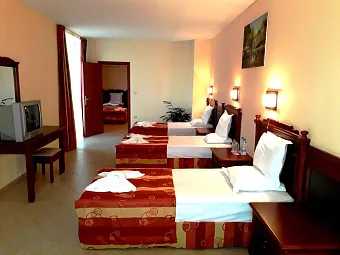  Отель KAROLINA 4*