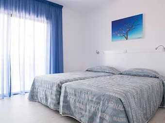 Отель LIQUID HOTEL APTS 3*