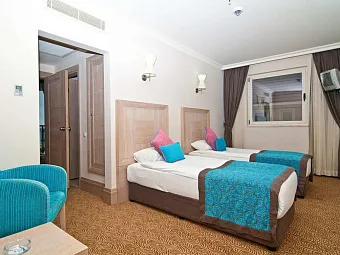 Отель CRYSTAL FAMILY RESORT & SPA 5*