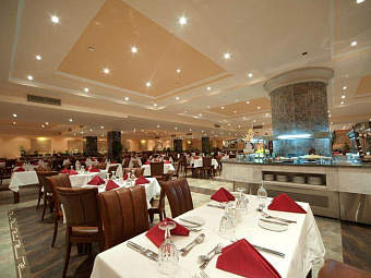 Отель AMC ROYAL RESORT (Ex-AMC AZUR) 5*