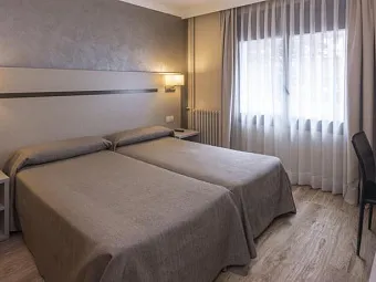 Отель COSMOS HOTEL & APARTHOTEL 3*