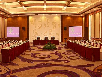 Отель GRAND INNA KUTA 4*