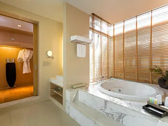  Отель SPLASH BEACH RESORT PHUKET 5*
