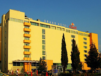 GRAND HOTEL OASIS SUNNY BEACH 4*