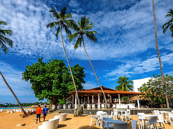 Отель CALAMANDER UNAWATUNA BEACH 3*