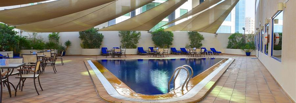 Отель SWISS-BELHOTEL SHARJAH 4*, ОАЭ, Шарджа.