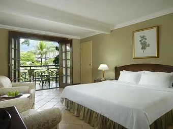 Отель BERJAYA BEAU VALLON BAY RESORT 4*