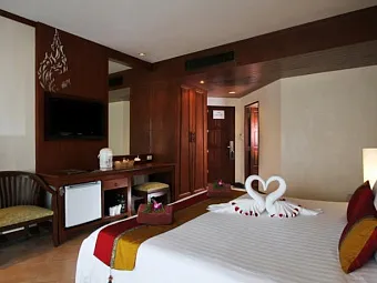 BAAN KARONBURI RESORT 3*