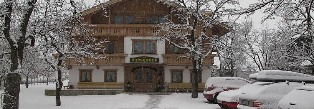 Отель HONSERHOF PENSION Pens, Австрия, Тироль, Майрхофен.