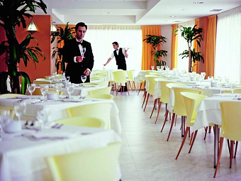 MEDPLAYA PIRAMIDE SALOU 4*
