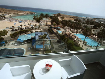 ANONYMOUS BEACH HOTEL 3*