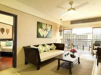 HOWARD JOHNSON RESORT SANYA BAY 5*