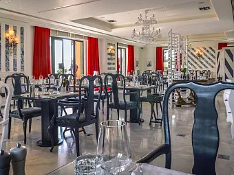 Отель GRANDE REAL VILLA ITALIA HOTEL & SPA 5*