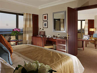  FOUR SEASONS 5*.