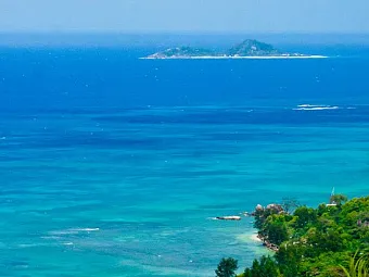 Отель COCO DE MER HOTEL & BLACK PARROT SUITES 4*