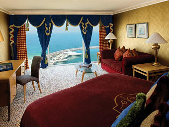  JUMEIRAH BEACH HOTEL 5*