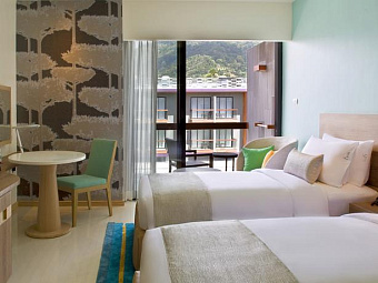 HOLIDAY INN EXPRESS PHUKET PATONG BEACH CENTRAL 3*