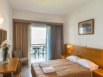 NIFOREIKA BEACH HOTEL & BUNGALOWS 3*