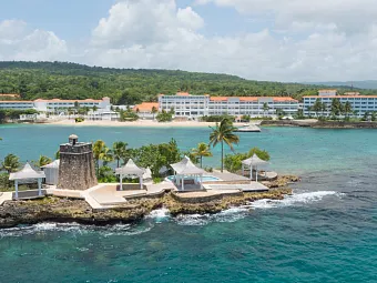  Отель COUPLES TOWER ISLE 5*