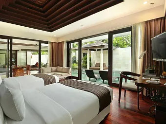 Отель THE SEMINYAK BEACH RESORT & SPA 5*